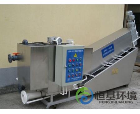 濮陽(yáng)污水處理設(shè)備—疊螺機(jī)